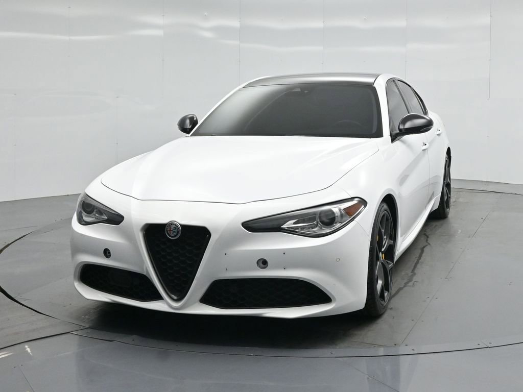 Used 2021 Alfa Romeo Giulia Ti w/ Nero Edizione RWD image 52