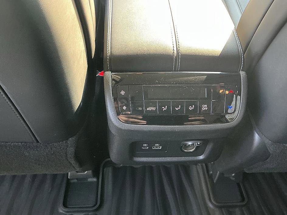 Used 2023 INFINITI QX60 Luxe w/ Cargo Package image 24