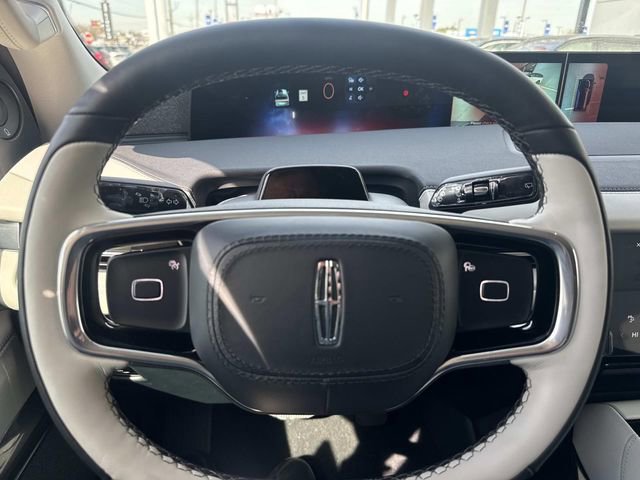 New 2026 Lincoln Navigator Reserve image 28