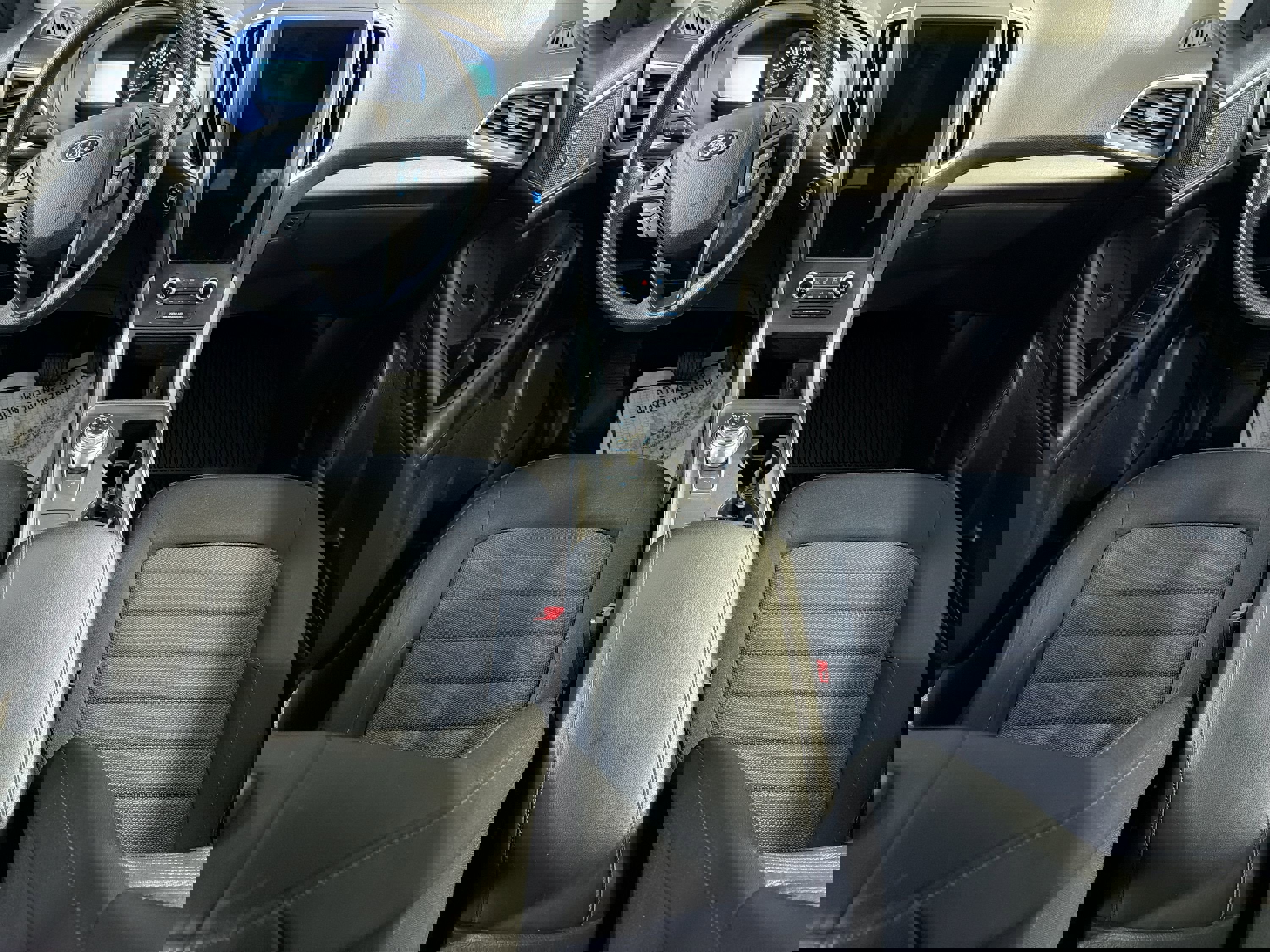 Used 2022 Ford Edge SE w/ Black Appearance Package image 21