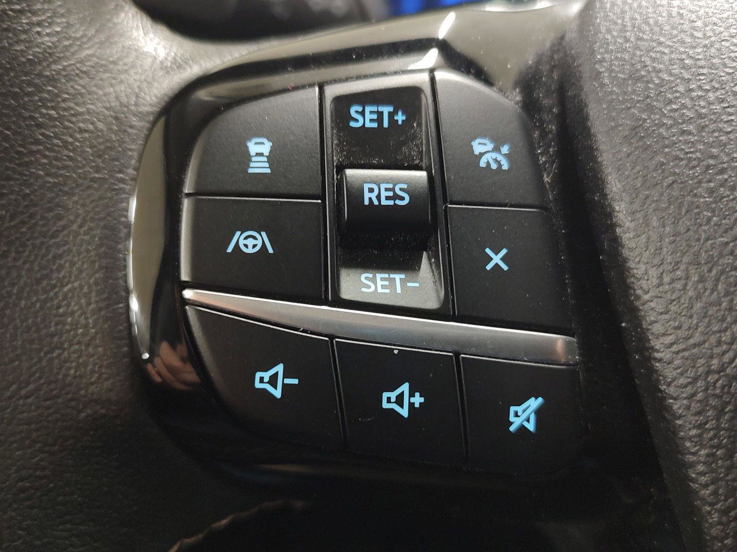 Used 2022 Ford Escape Titanium w/ Titanium Elite Package AWD/4WD image 14