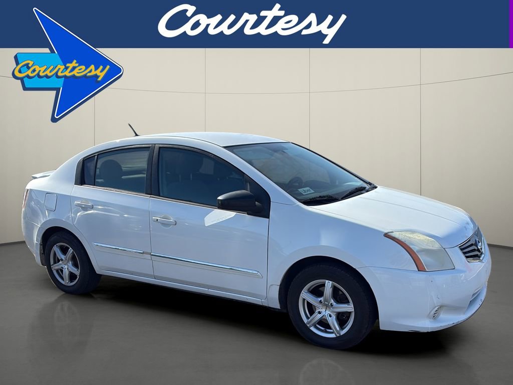 Used 2012 Nissan Sentra 2.0 S w/ Convenience Pkg FWD image 1