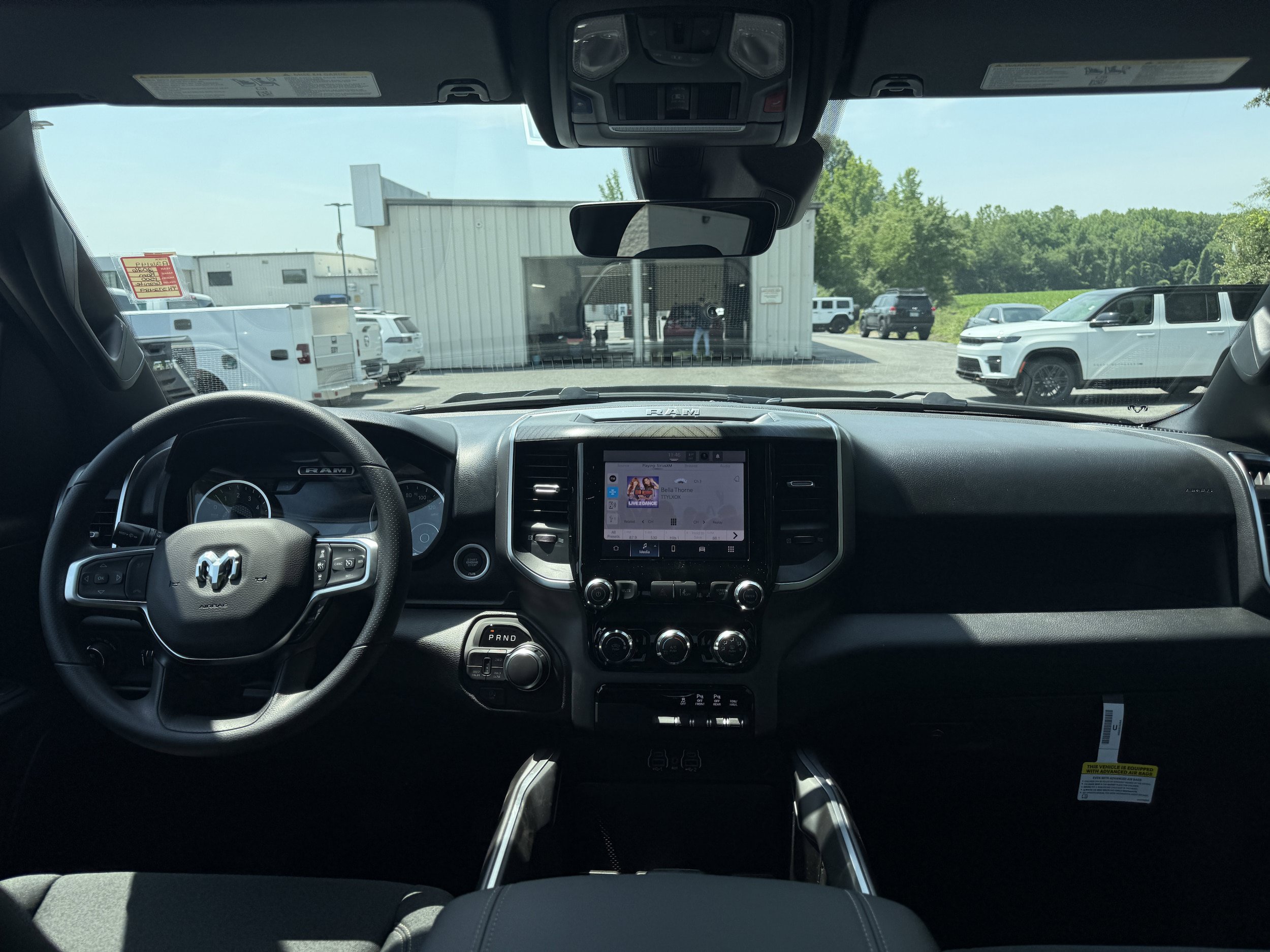 New 2026 RAM 1500 Express AWD/4WD image 16