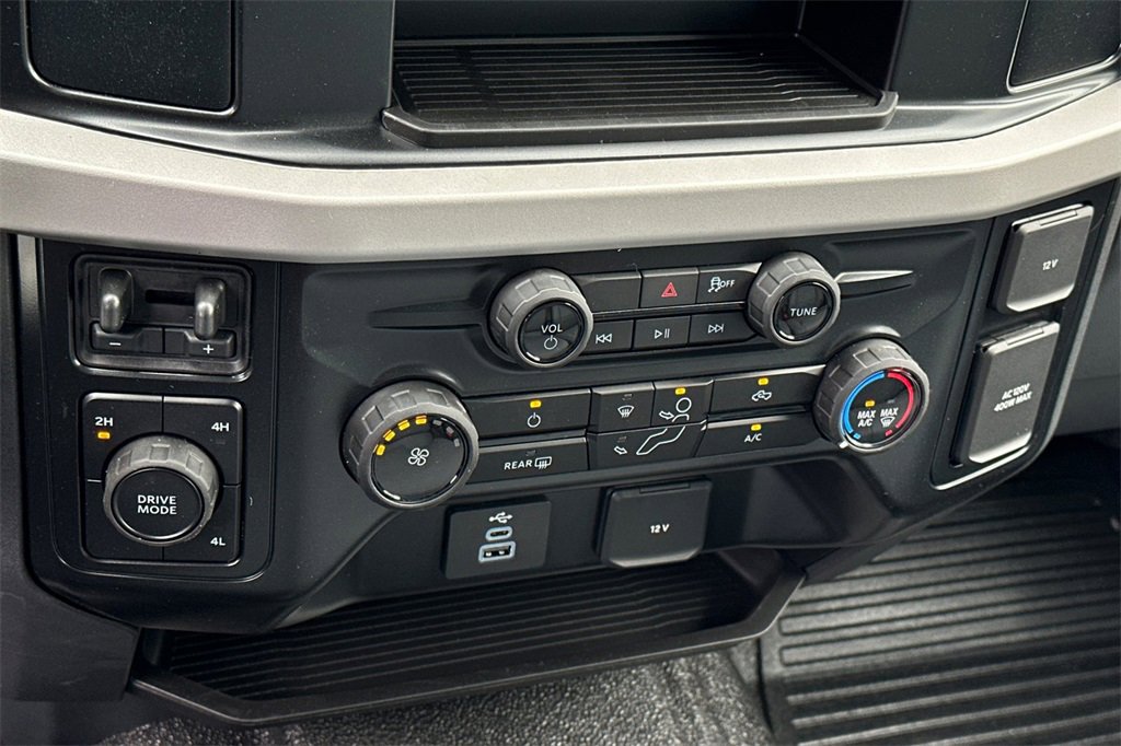 New 2026 Ford F550 4x4 SuperCab Super Duty image 16