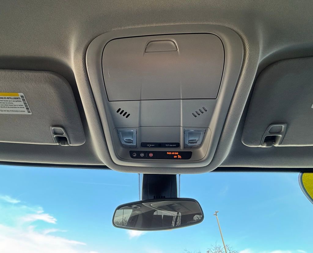 Used 2023 GMC Acadia SLE w/ Driver Convenience Package image 36