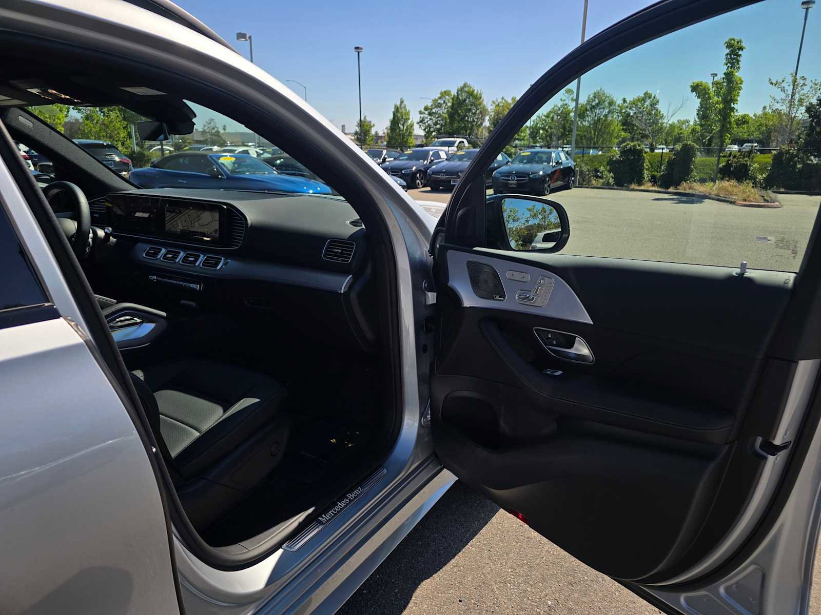 Used 2026 Mercedes-Benz GLS 450 4MATIC image 13