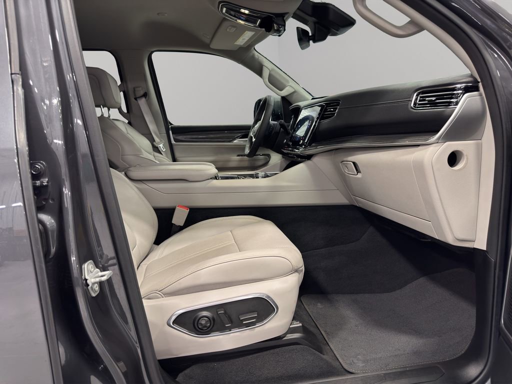 Used 2022 Jeep Wagoneer Series II image 11