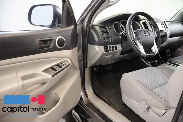Used 2014 Toyota Tacoma PreRunner w/ TRD Off-Road Package RWD image 8