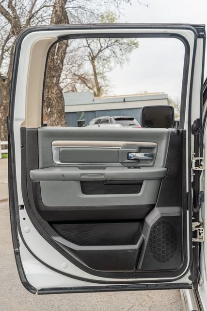 Used 2018 RAM 2500 SLT AWD/4WD image 30