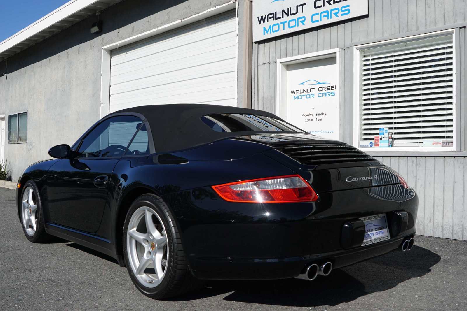 Used 2006 Porsche 911 Carrera 4 image 15