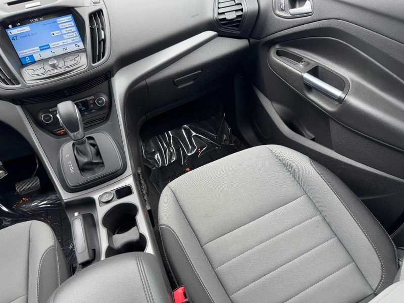 Used 2016 Ford Escape SE w/ Equipment Group 201A FWD image 15
