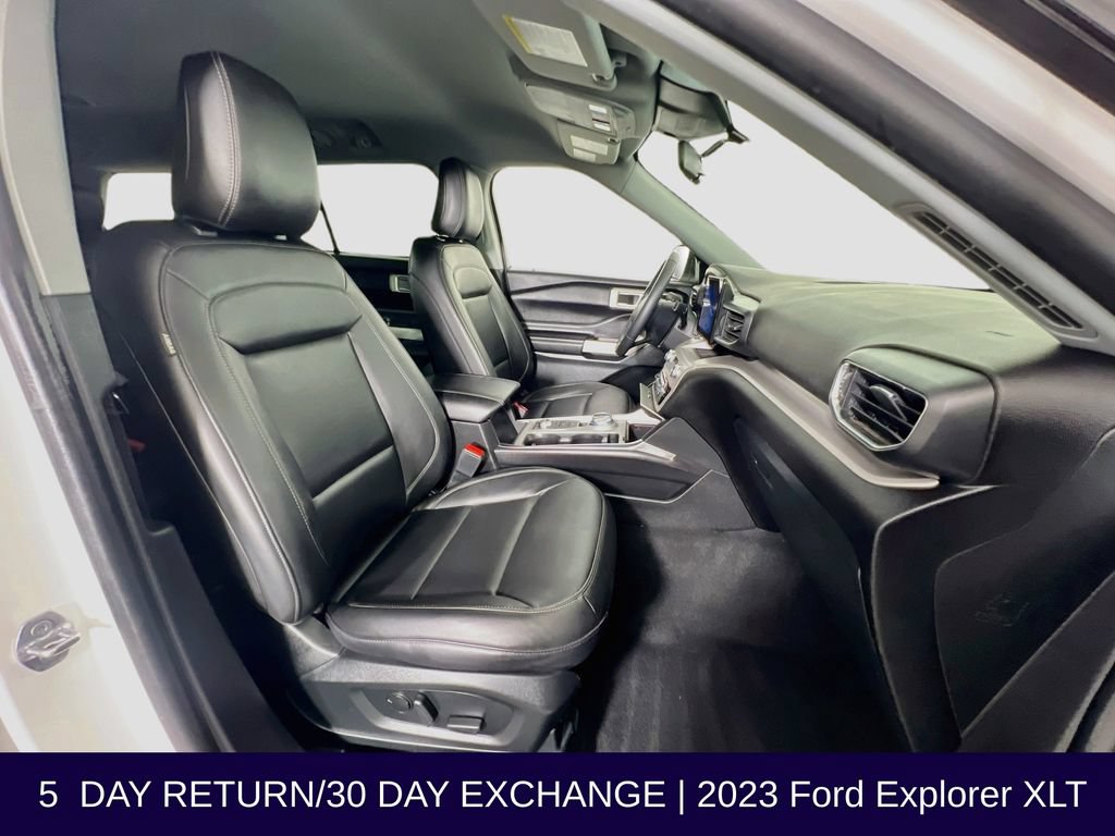 Certified 2023 Ford Explorer XLT w/ Equipment Group 202A AWD/4WD image 34