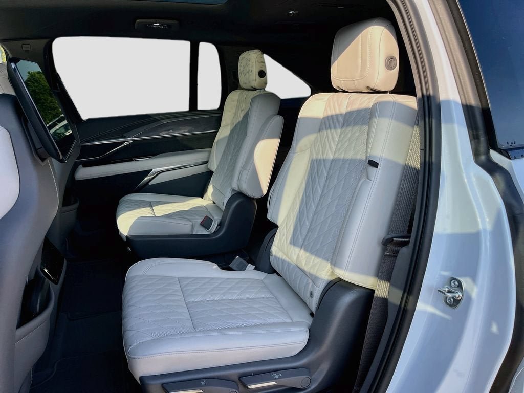 New 2026 Cadillac Escalade IQ Luxury 1 AWD/4WD image 28