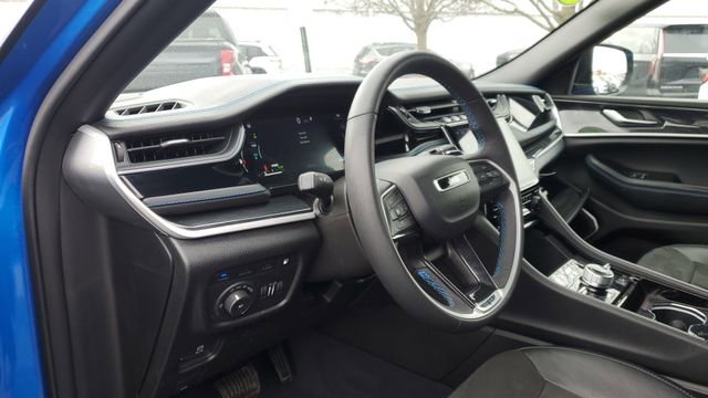 Certified 2023 Jeep Grand Cherokee Trailhawk image 11