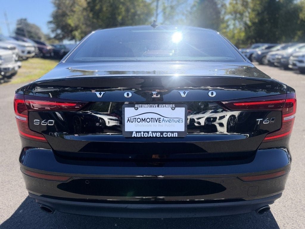 Used 2020 Volvo S60 T6 Momentum AWD/4WD image 4