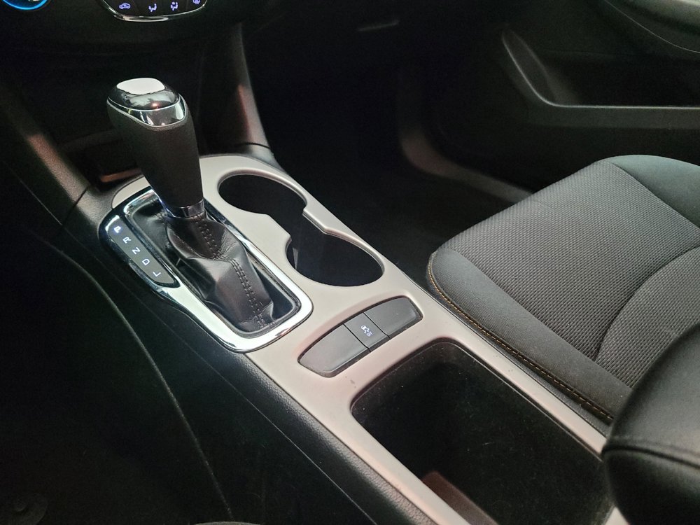 Used 2018 Chevrolet Cruze LS FWD image 26