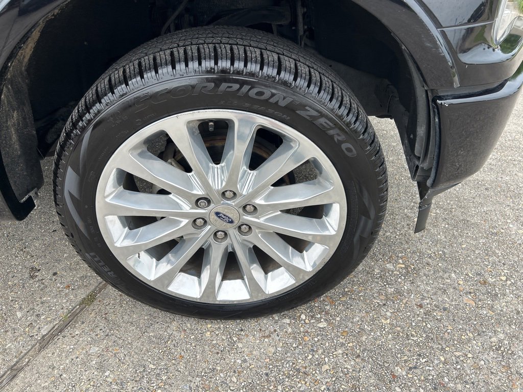 Used 2019 Ford F150 Limited w/ Trailer Tow Package image 27