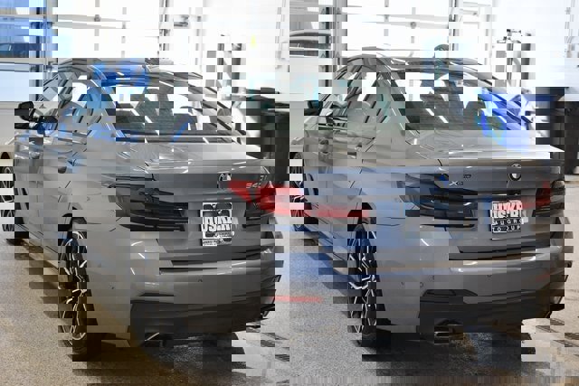 Used 2022 BMW 540i xDrive w/ M Sport Package image 10