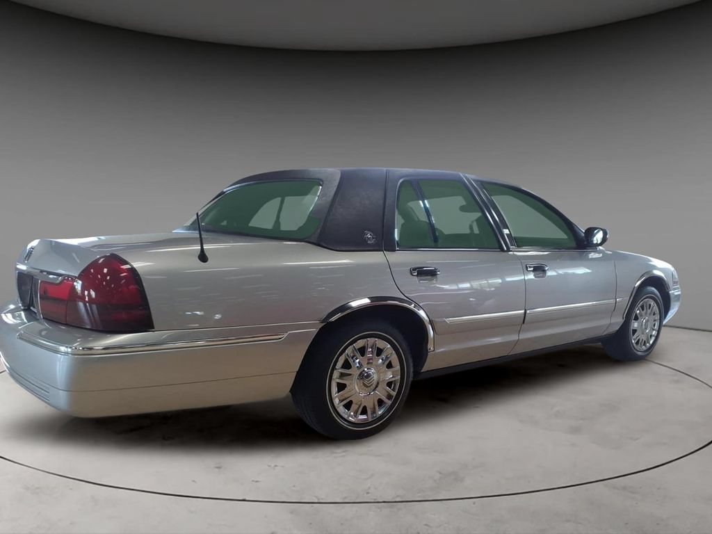 Used 2005 Mercury Grand Marquis GS RWD image 6