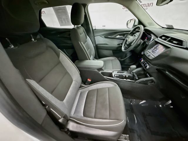 Used 2022 Chevrolet TrailBlazer LT w/ LPO, Blackout Package FWD image 26