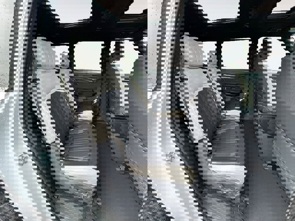 Used 2024 Kia EV9 GT-Line image 11