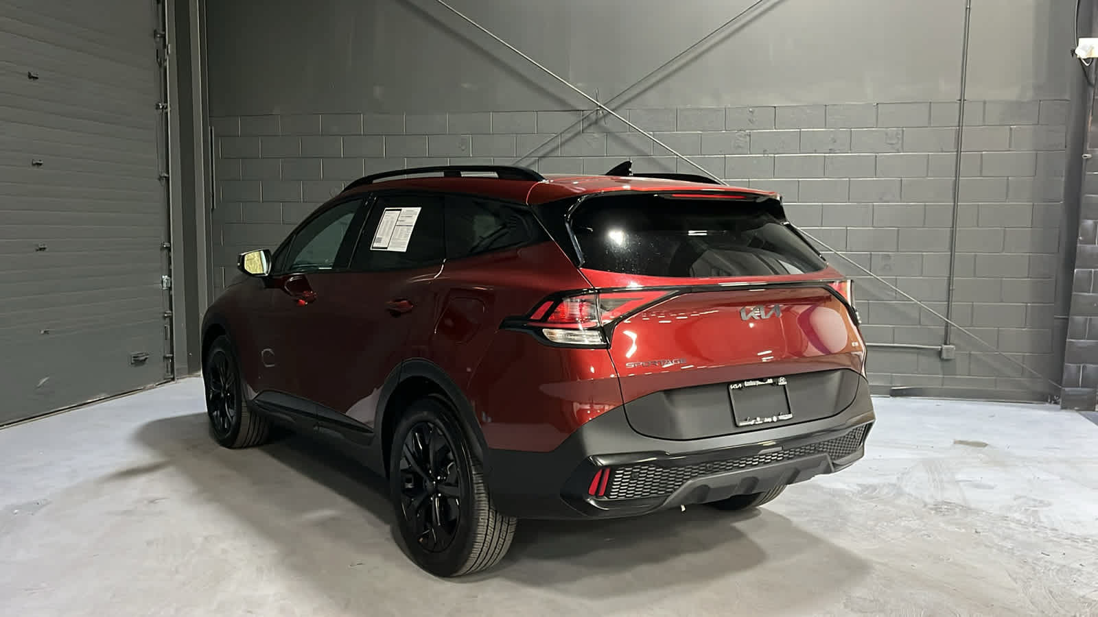 Used 2025 Kia Sportage X-Line w/ Premium Package AWD/4WD image 4