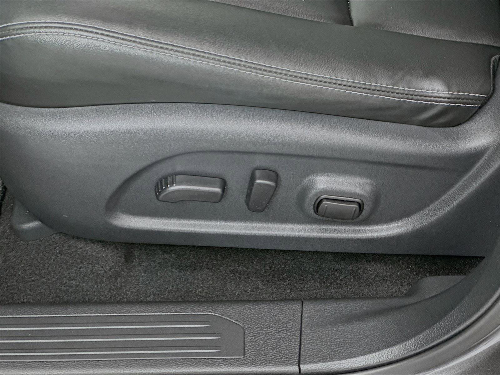 Used 2024 Nissan Murano SV AWD/4WD image 21