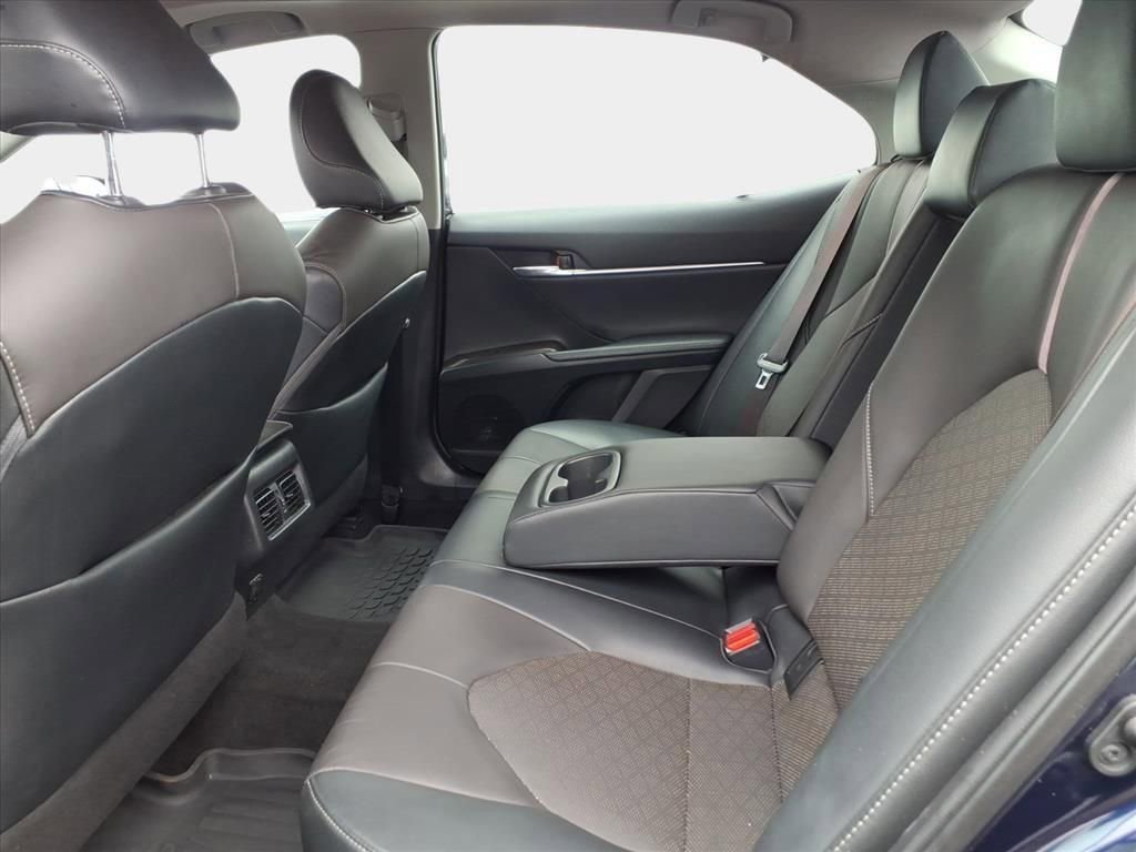 Used 2021 Toyota Camry XSE image 14