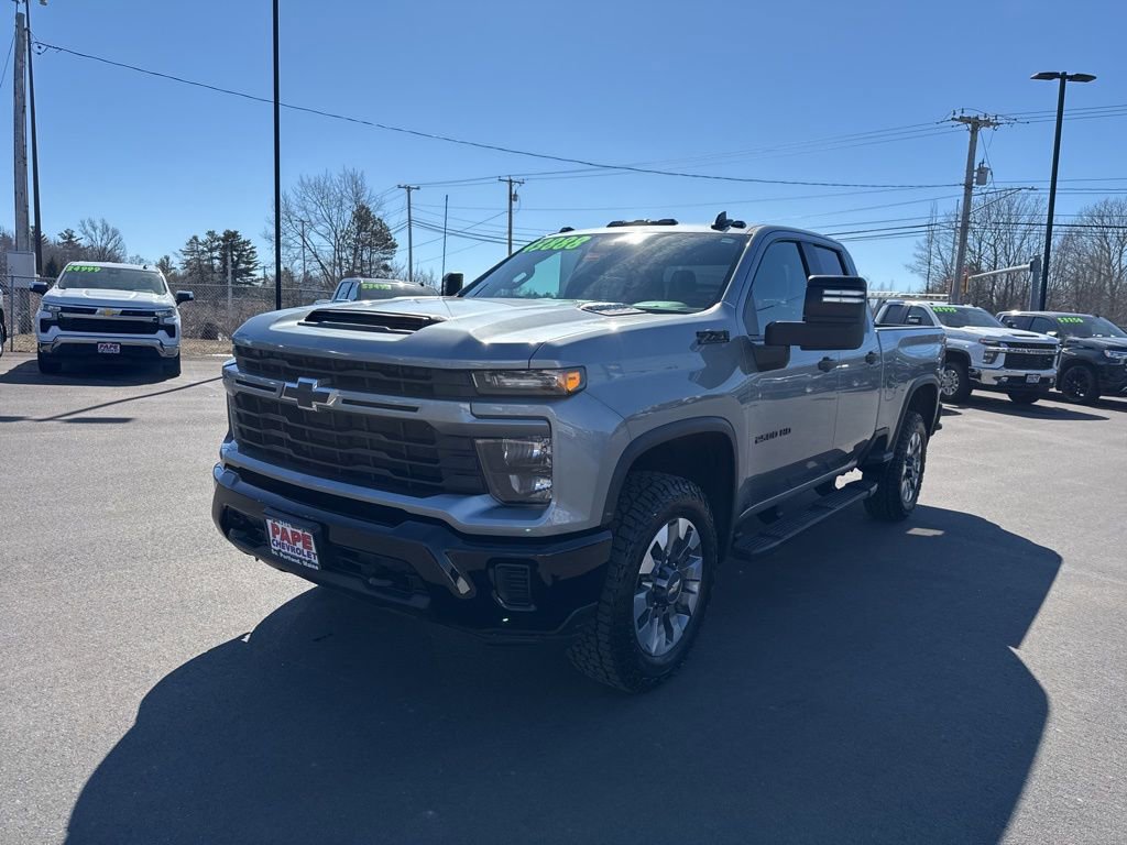 Used 2024 Chevrolet Silverado 2500 Custom w/ Custom Convenience Package image 8