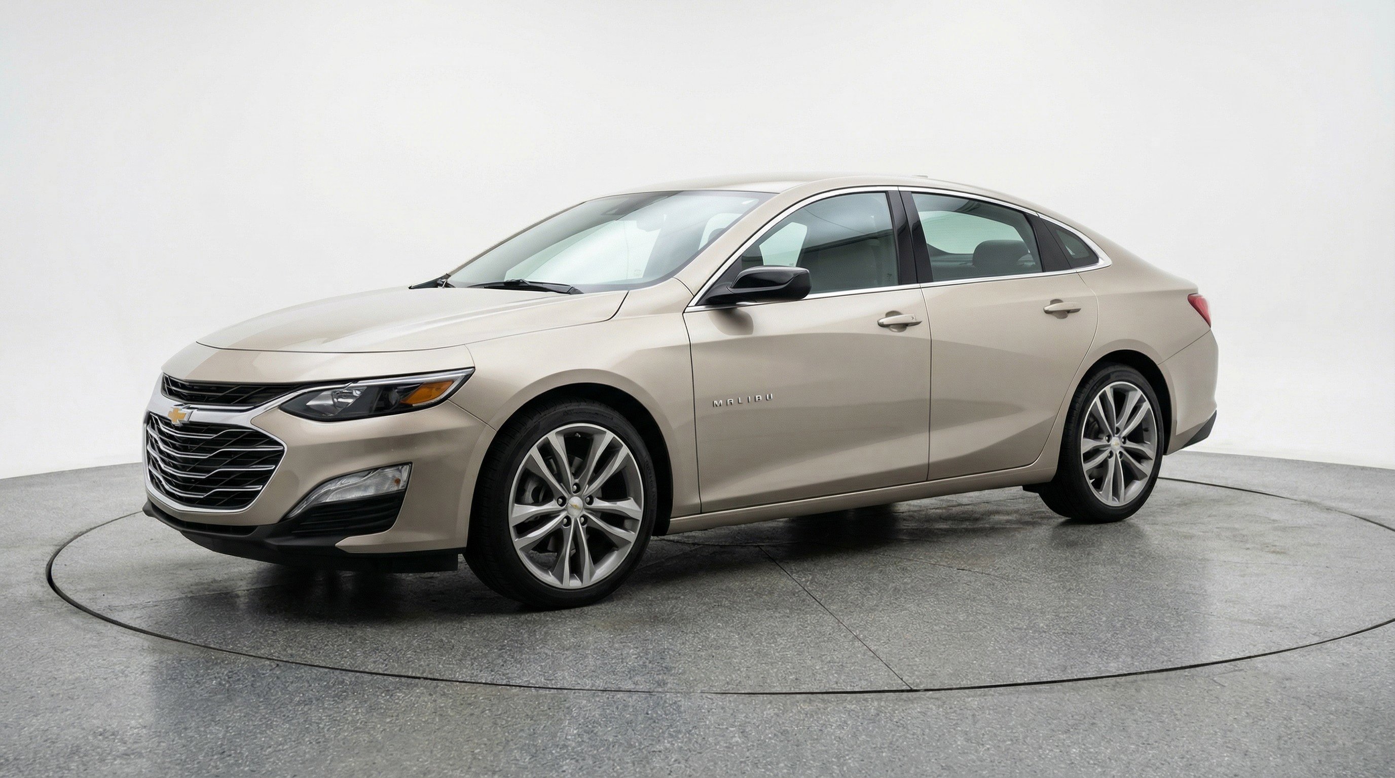 Used 2024 Chevrolet Malibu LT image 3