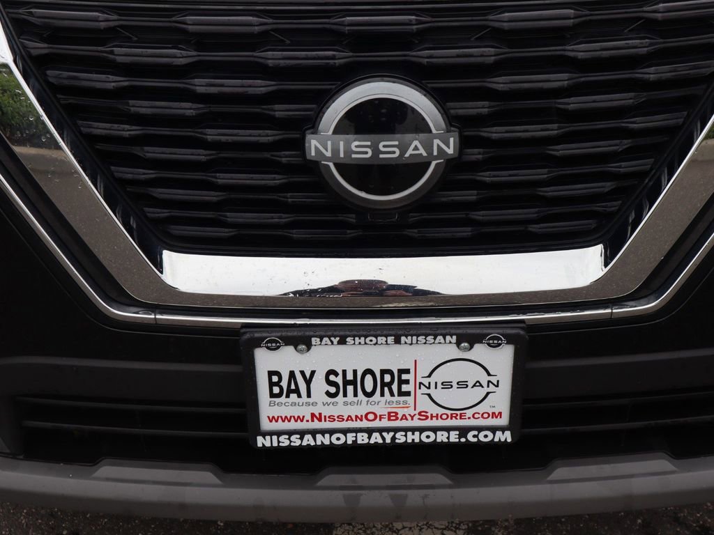 Certified 2022 Nissan Rogue SV w/ SV Premium Package image 31