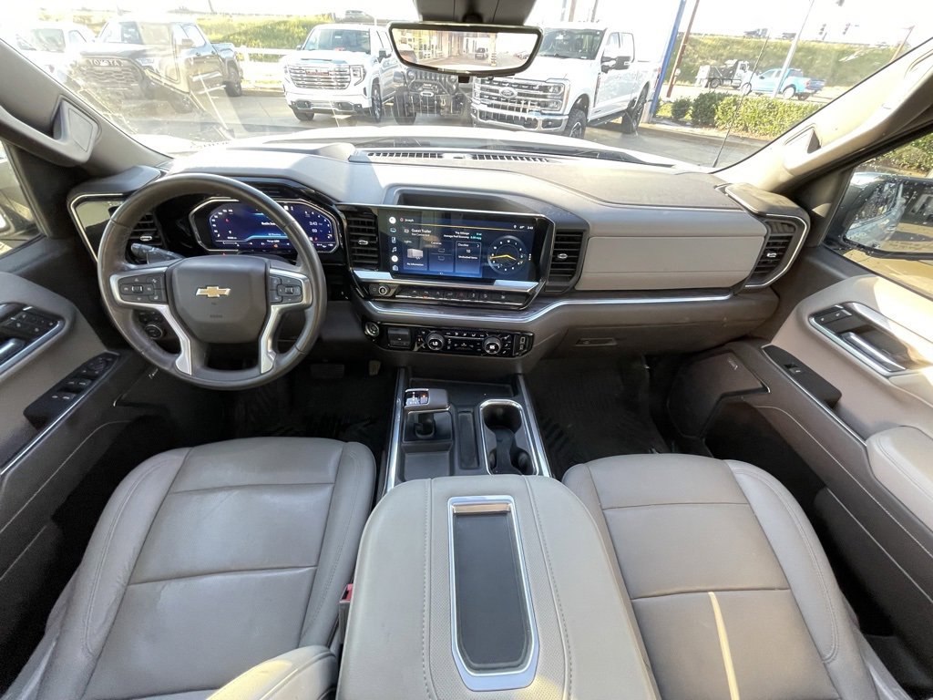 Used 2022 Chevrolet Silverado 1500 LTZ w/ LTZ Premium Package image 28
