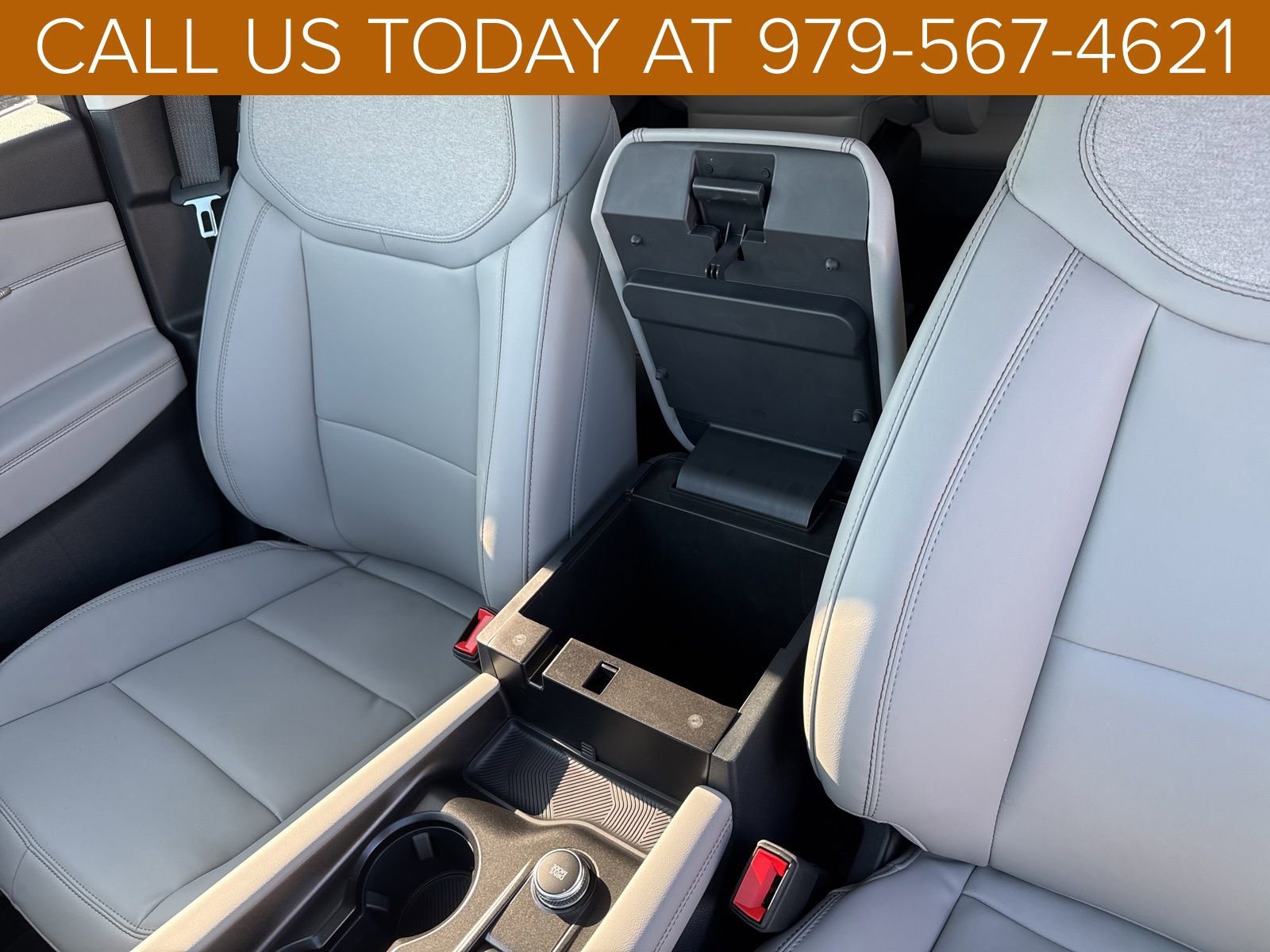 New 2026 Ford Explorer Active image 13