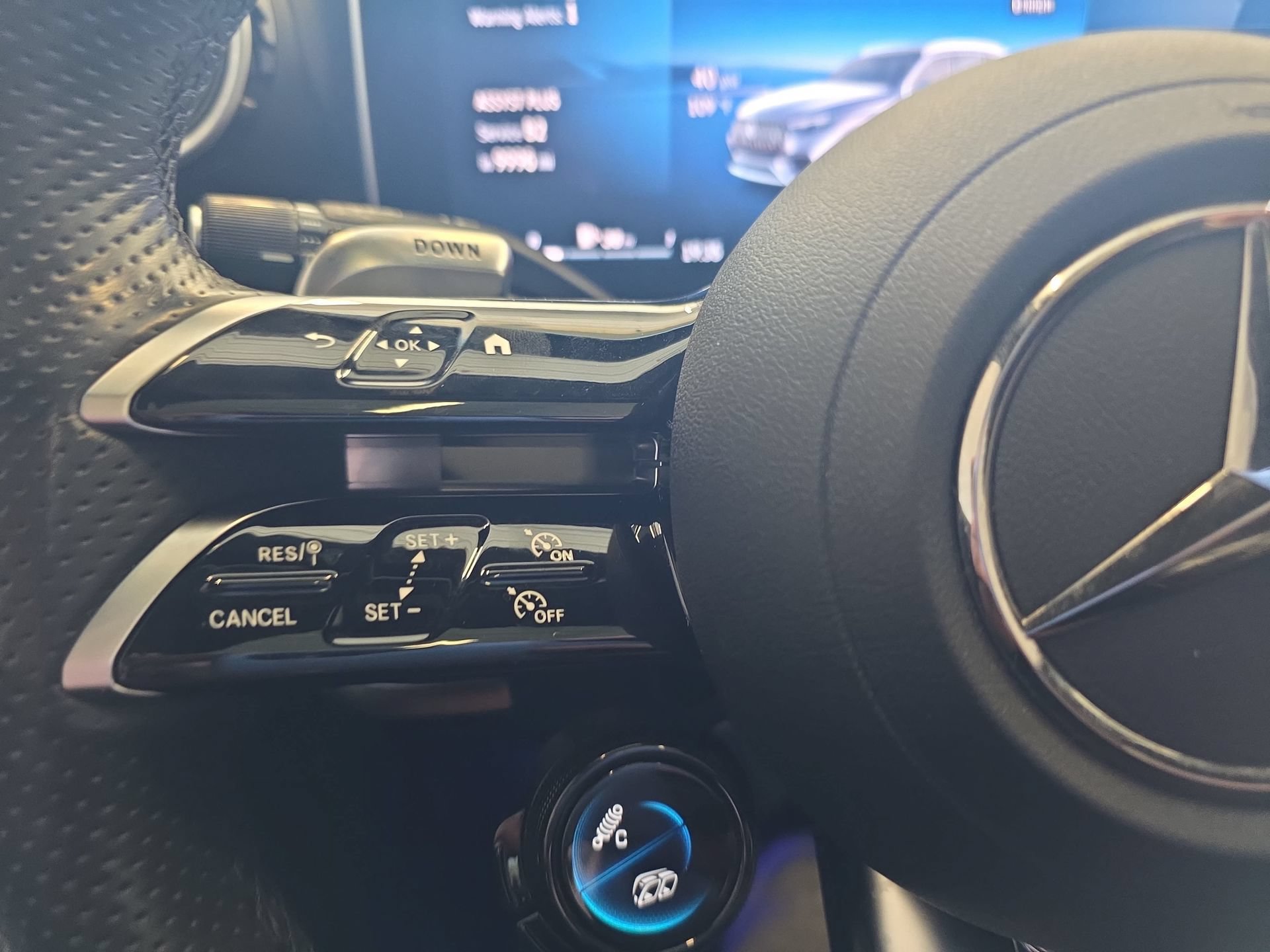 Used 2025 Mercedes-Benz GLC 43 AMG 4MATIC image 17