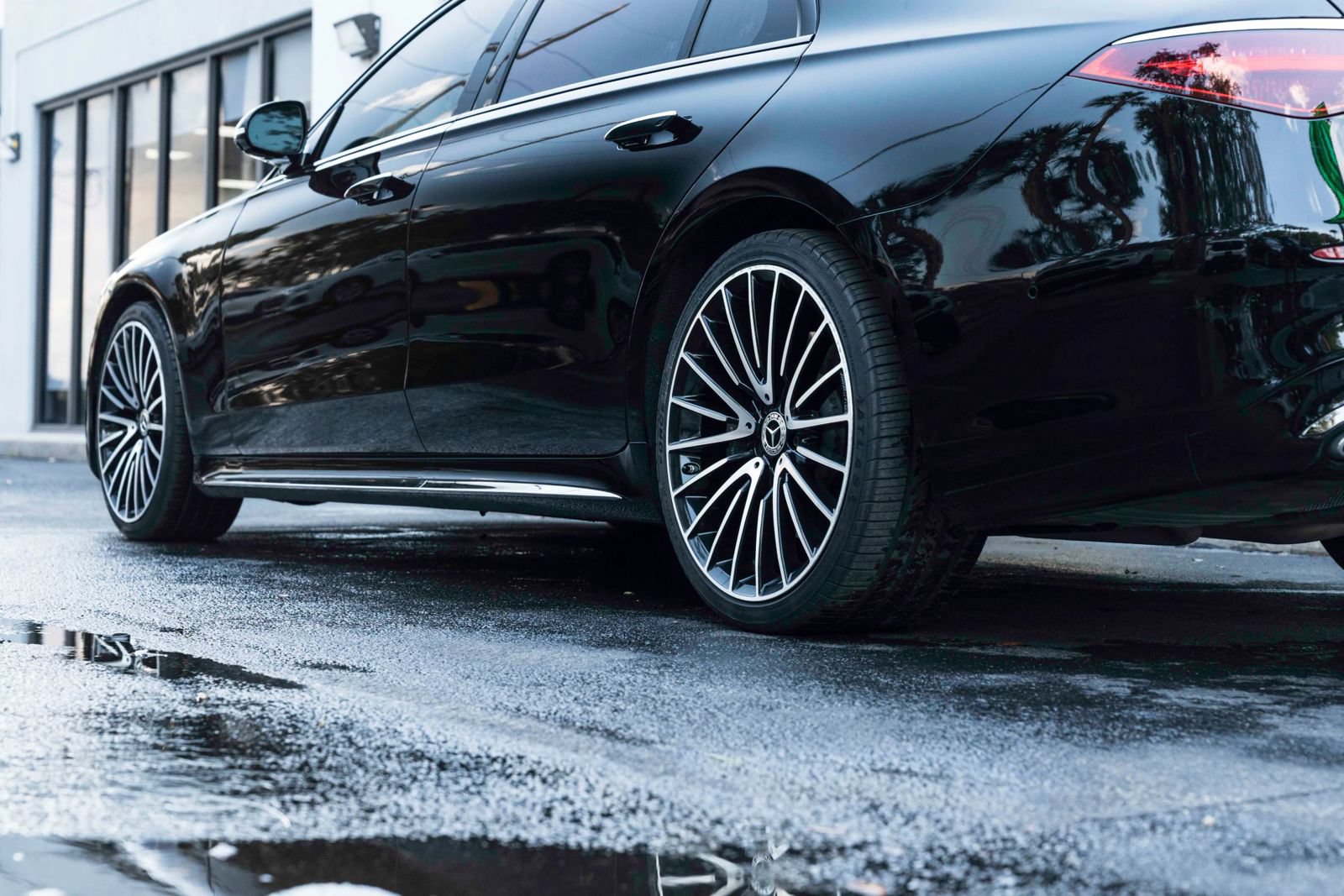 Used 2023 Mercedes-Benz S 500 4MATIC image 9