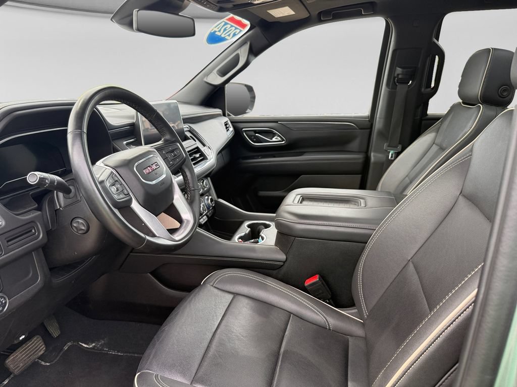 Used 2024 GMC Yukon SLT w/ SLT Luxury Package AWD/4WD image 20