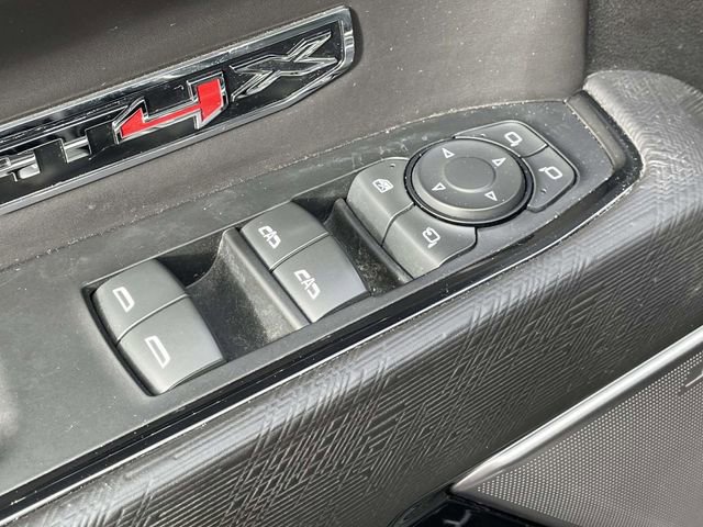 Used 2022 GMC Sierra 1500 AT4X image 16