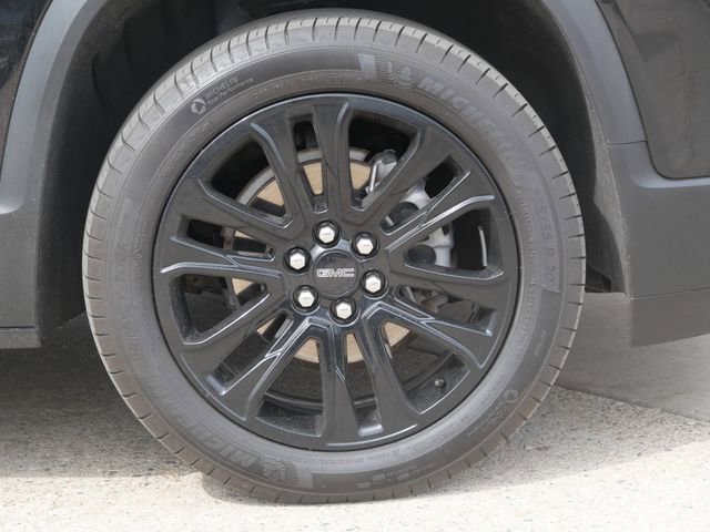 Used 2023 GMC Acadia SLT w/ Elevation Edition image 9