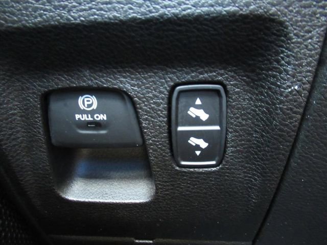 Used 2022 RAM 1500 Big Horn AWD/4WD image 19