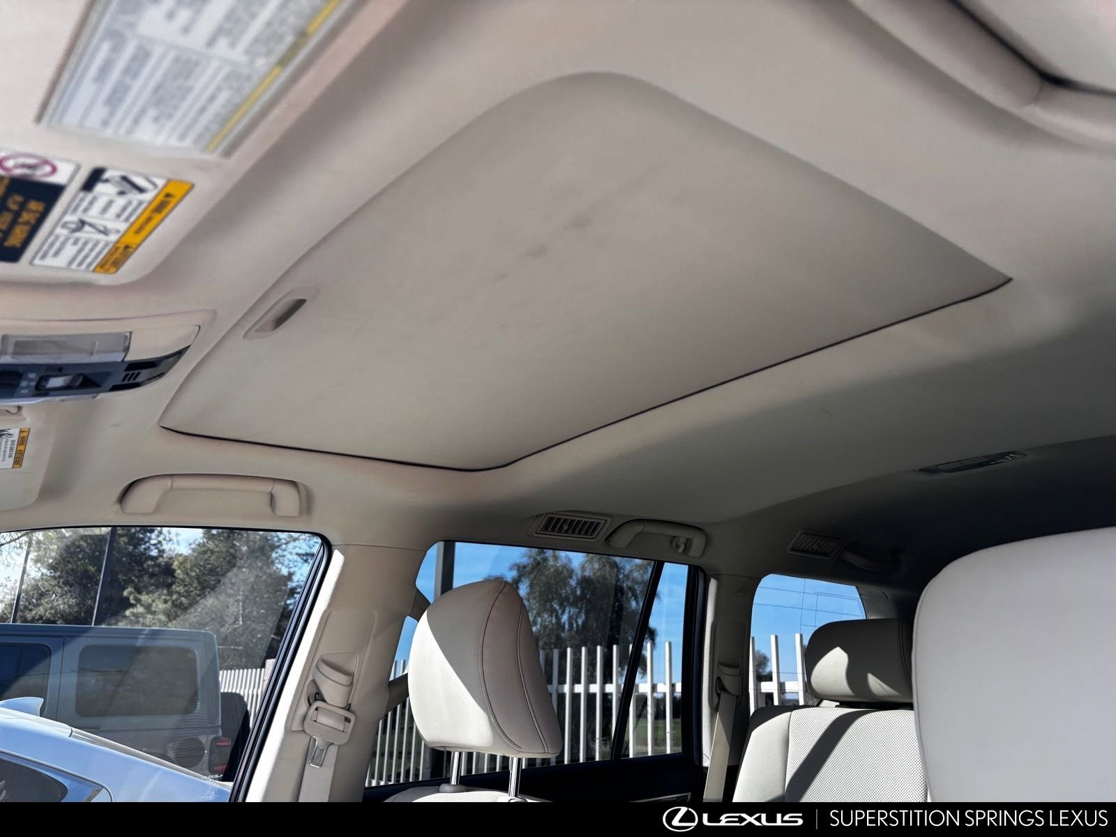 Used 2023 Lexus GX 460 Premium w/ Accessory Package image 15