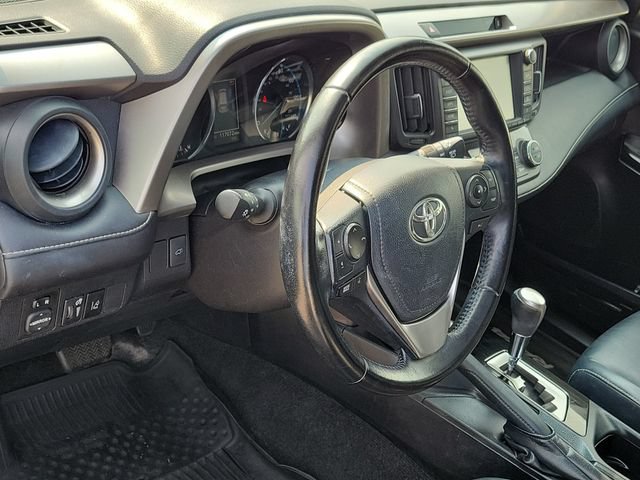 Used 2017 Toyota RAV4 Limited AWD/4WD image 8
