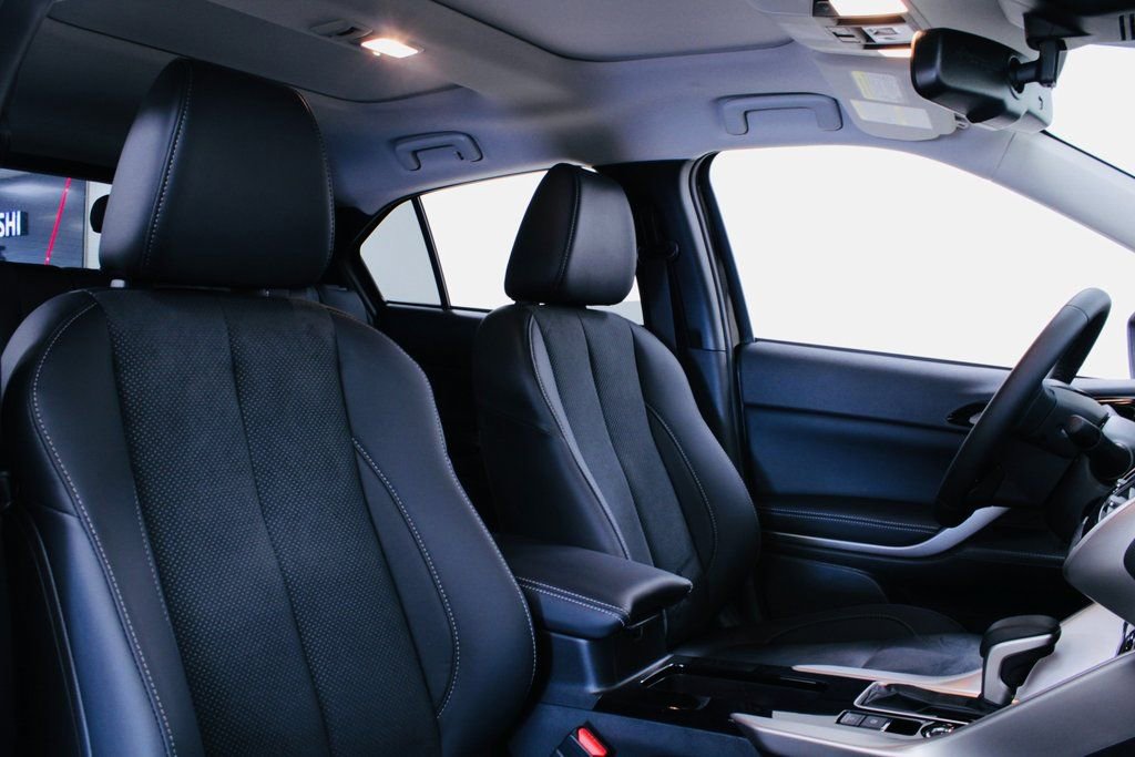 Used 2024 Mitsubishi Eclipse Cross SE image 24