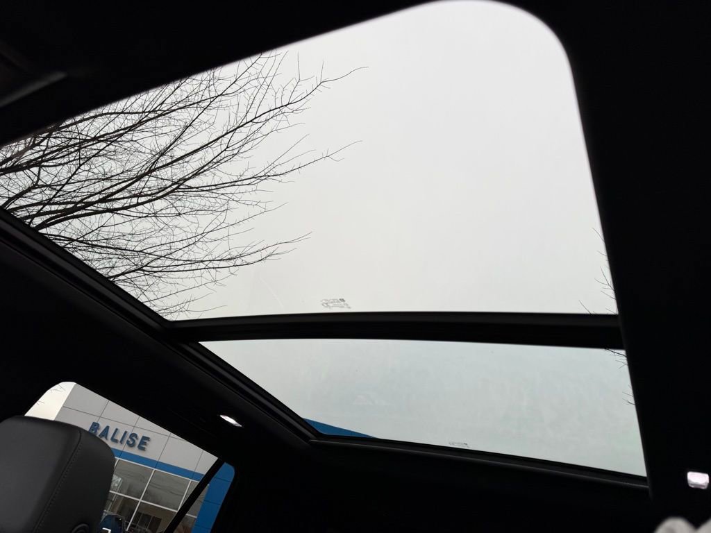 Used 2022 Chevrolet Tahoe LT w/ LT Signature Plus Package image 25