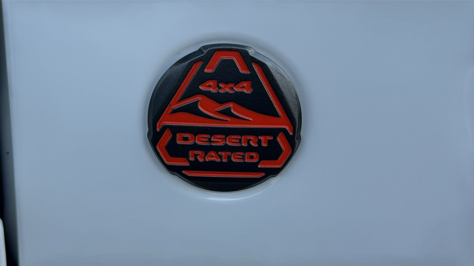 Used 2025 Jeep Gladiator Mojave w/ Safety Group image 14