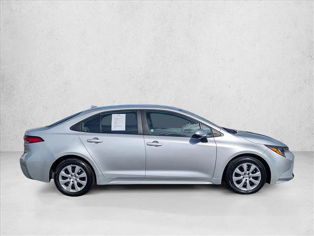 Used 2025 Toyota Corolla LE image 4