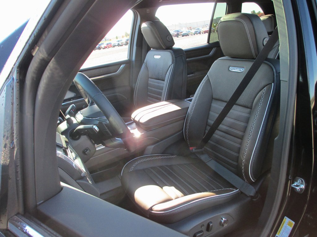 New 2026 GMC Acadia Denali Ultimate w/ LPO, Floor Liner Package image 11