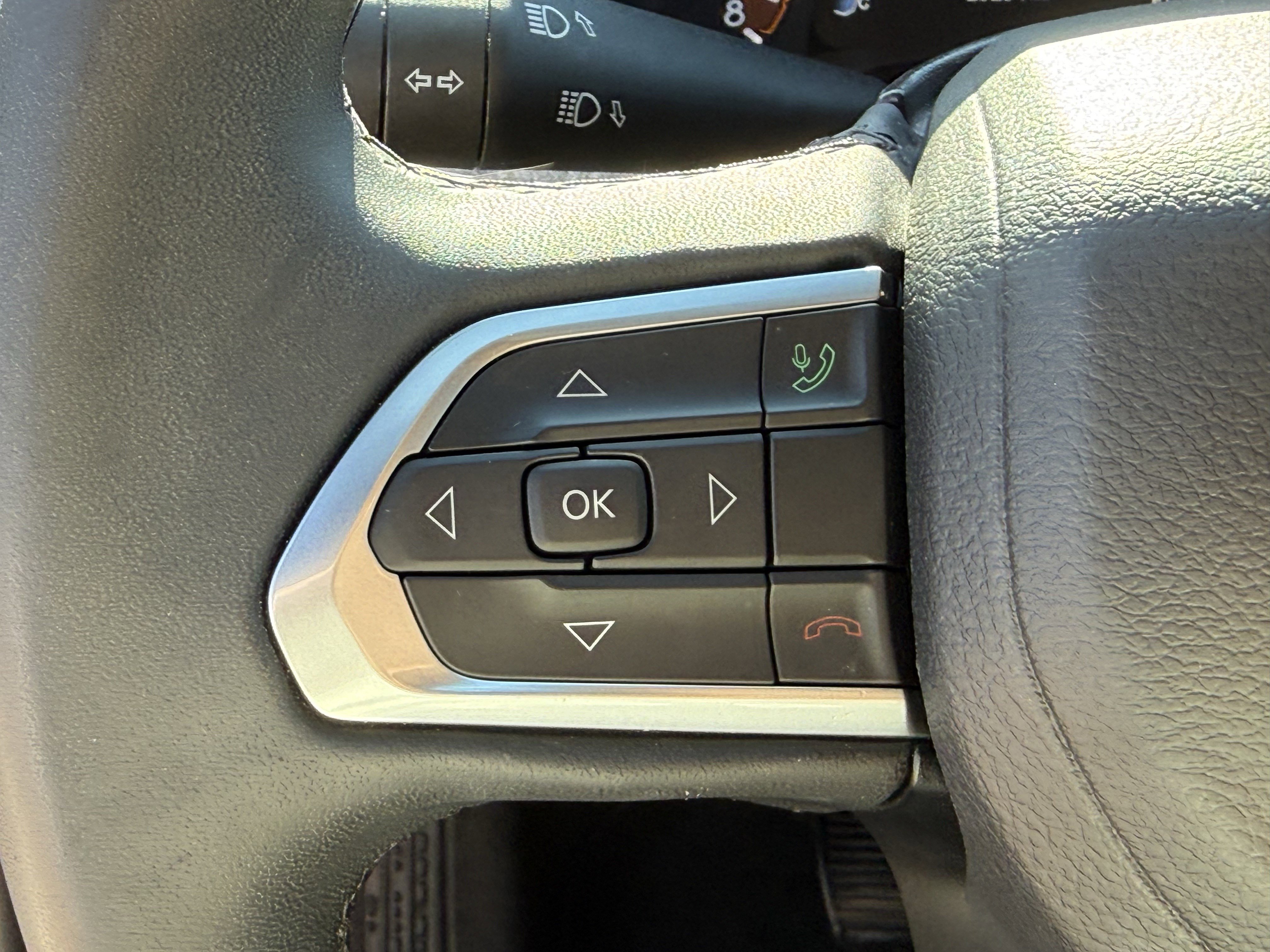 Used 2024 Jeep Compass Latitude image 15