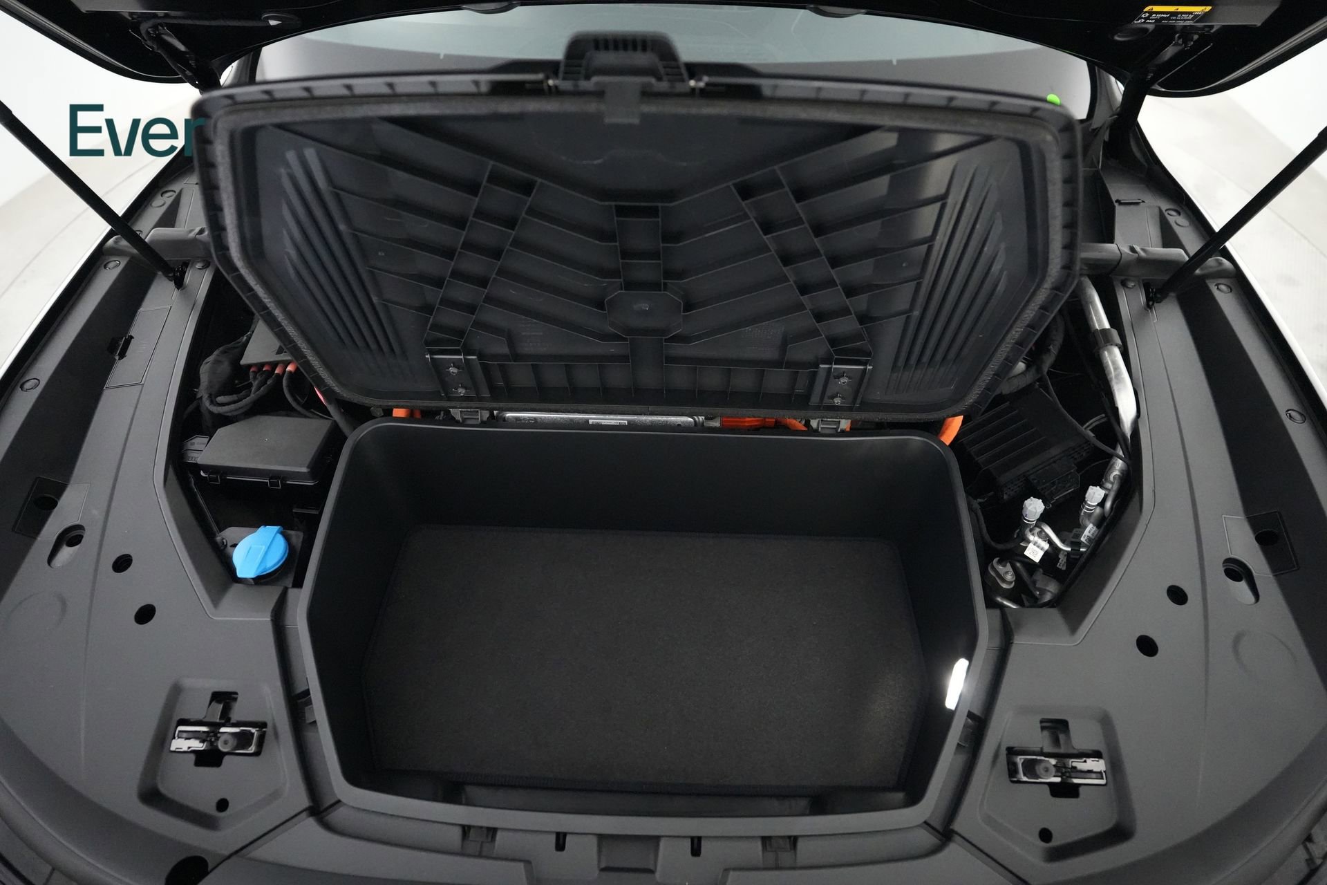 Used 2024 Audi SQ8 e-tron Premium Plus w/ Black Optic Package AWD/4WD image 25