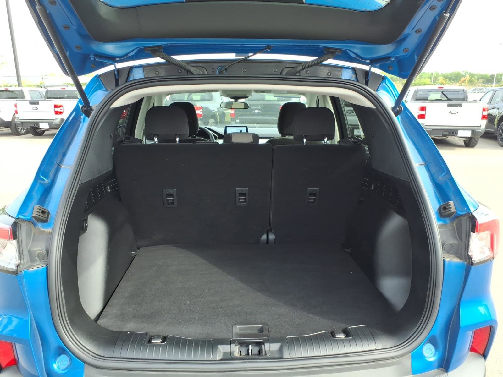 Certified 2021 Ford Escape SE w/ Cold Weather Package image 10