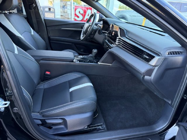 Used 2025 Toyota Camry SE FWD image 21